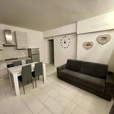 Apartamento Anita'S House-Abitazione A Pochi Passi Dal Centro Pésaro Exterior foto